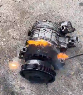 汽車零部件怎樣用激光除銹機進行清洗呢?